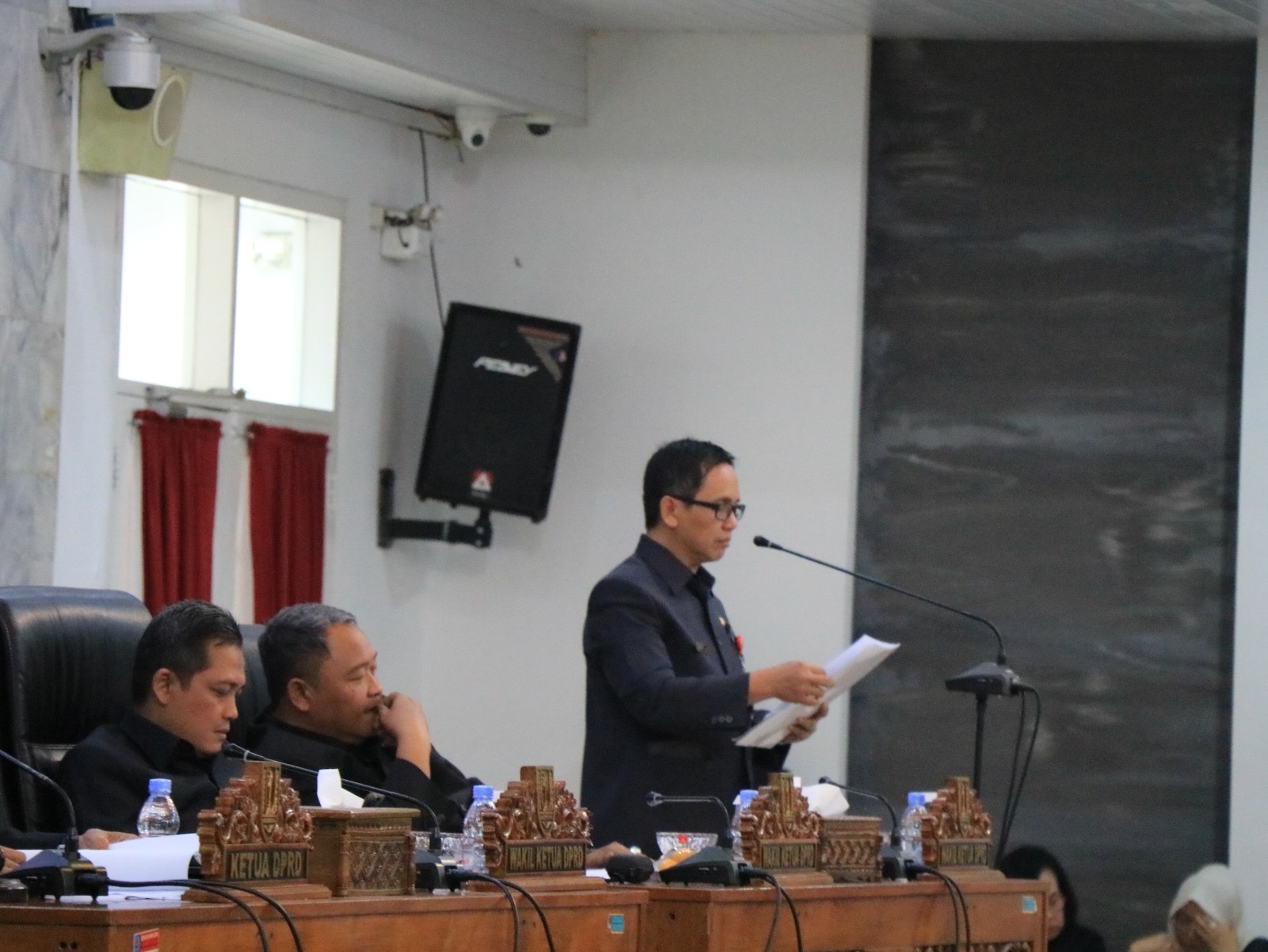 Post Image Rapat Paripurna dengan agenda Persetujuan bersama Penetapan Raperda tentang Anggaran Pendapatan dan Belanja Kota Semarang TA 2026 menjadi Peraturan Daerah APBD Kota Semarang TA 2026