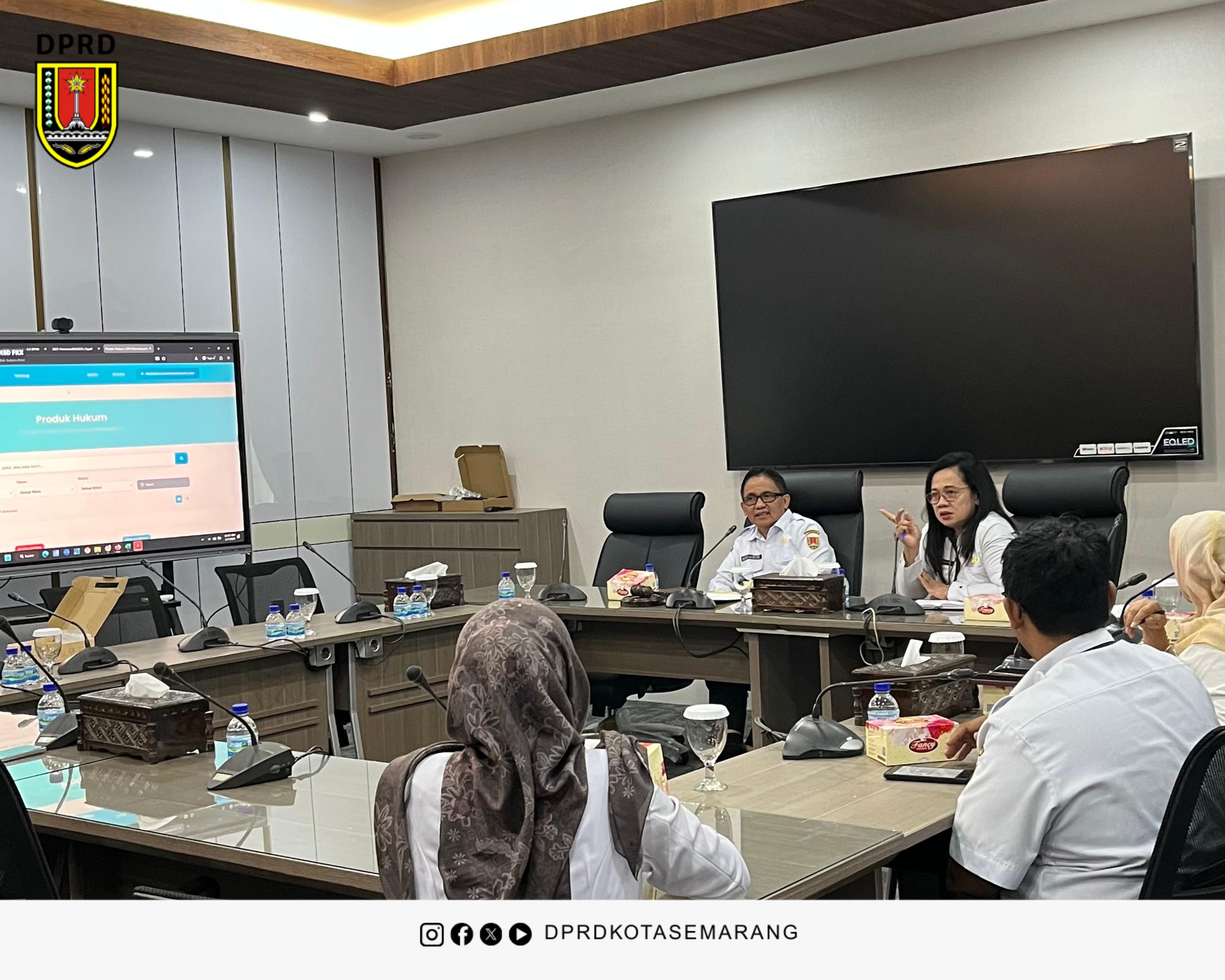Post Image Rapat Koordinasi Review Input E-Report JDIH DPRD Kota Semarang 2025