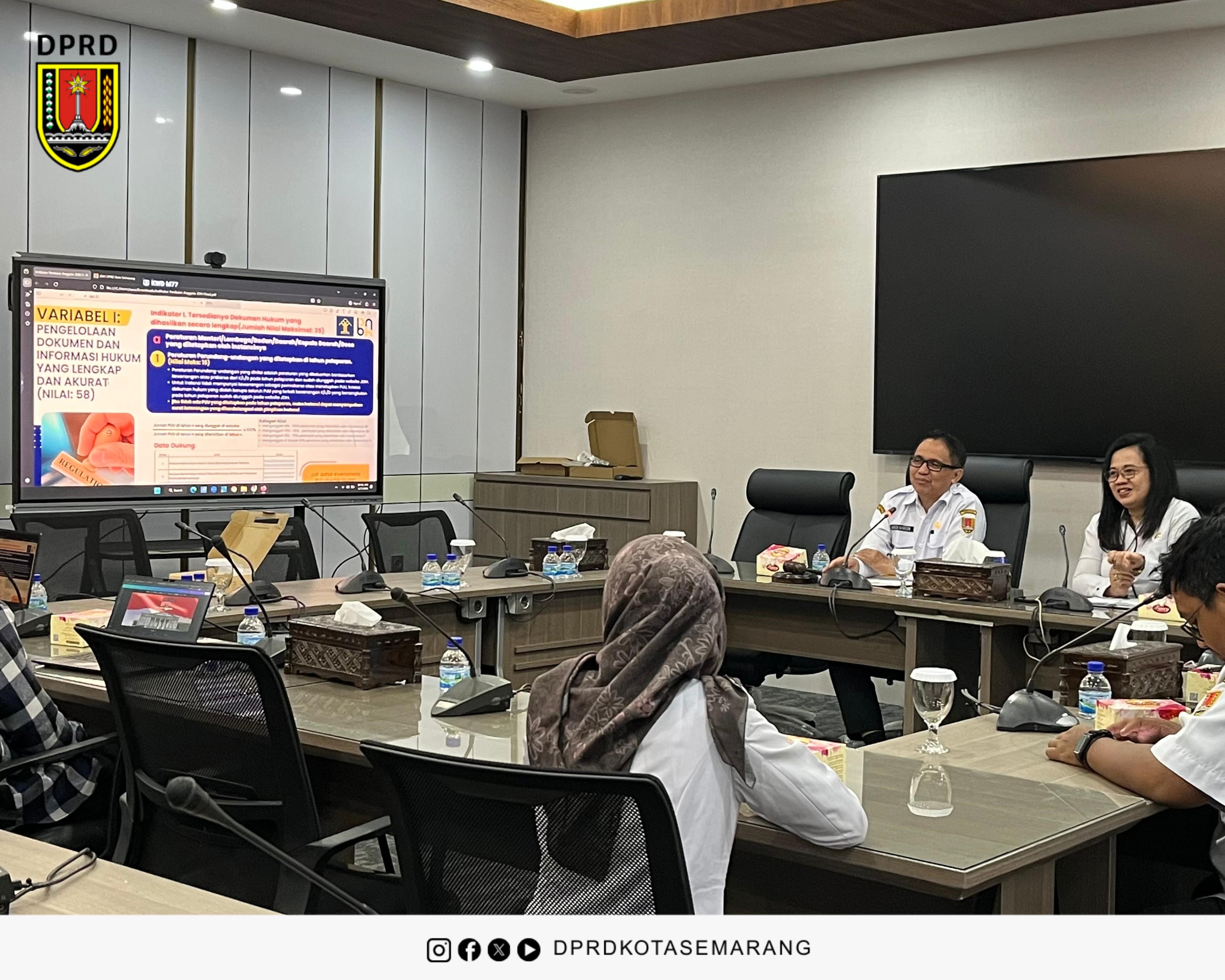 Post Image Rapat Koordinasi Review Input E-Report JDIH DPRD Kota Semarang 2025