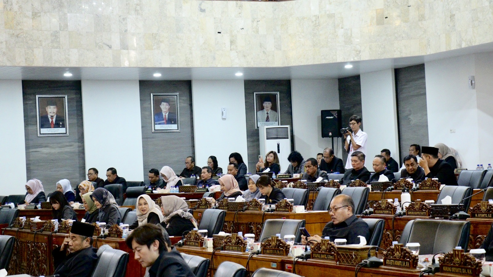 Image Blog Rapat Paripurna Persetujuan Bersama Penetapan Raperda tentang Rencana Pembangunan Jangka Menengah Daerah Kota Semarang Tahun 2025 2029 menjadi Perda