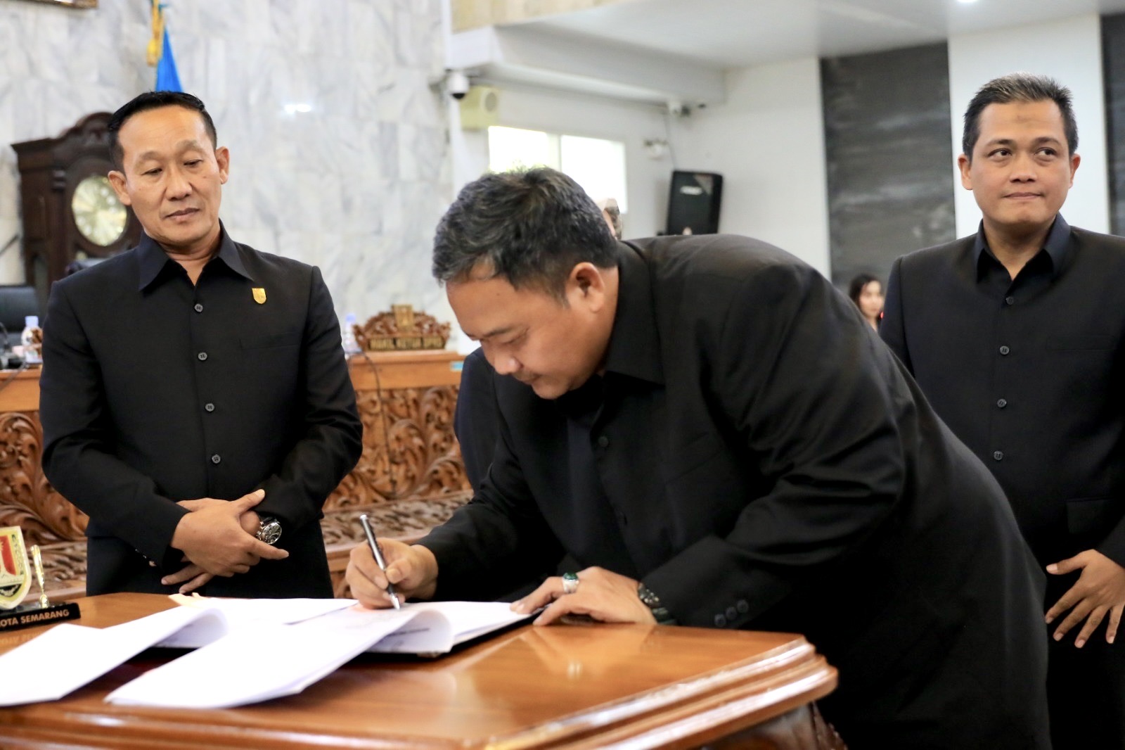 Image Blog Rapat Paripurna dengan agenda Penandatanganan Nota Kesepakatan Rancangan Perubahan Kebijakan Umum Anggaran dan Perubahan Prioritas dan Plafon Anggaran Sementara APBD Kota Semarang TA 2025