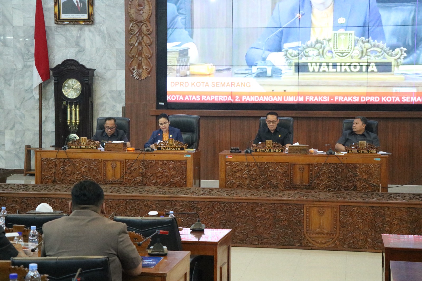 Image Blog Rapat Paripurna dengan agenda Pembahasan Raperda tentang Perubahan Anggaran Pendapatan dan Belanja Daerah Kota Semarang TA 2025