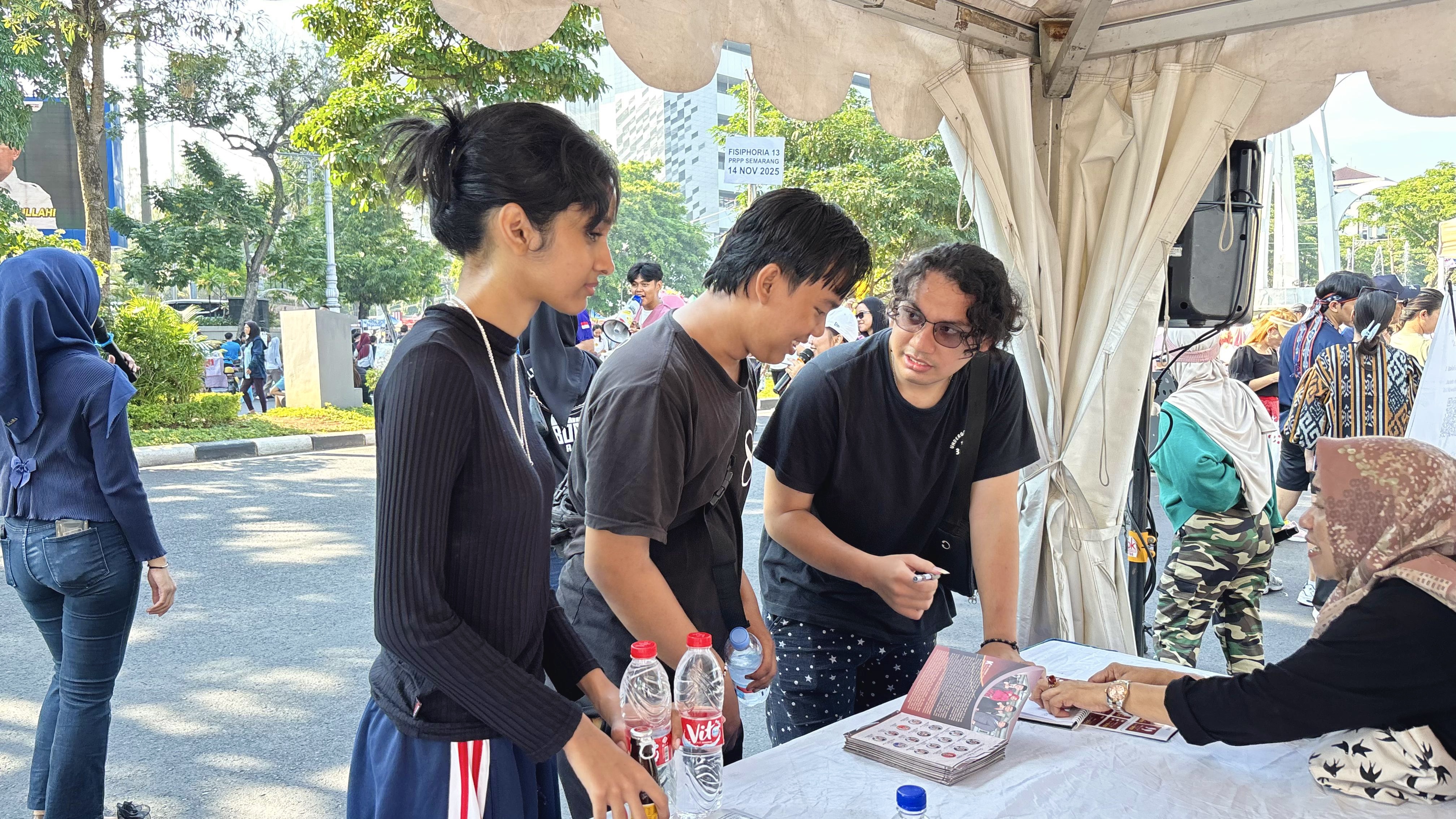Image Blog Sosialisasi JDIH DPRD Kota Semarang tanggal 12 Oktober 2025